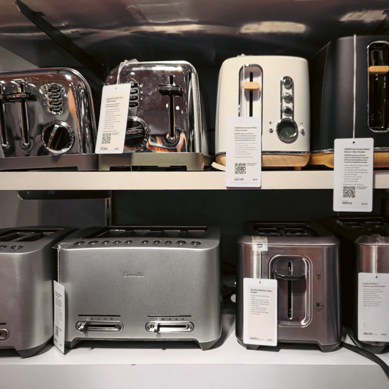 Retro 4-Slice Toaster β Home & Kitchen at Mega Sale